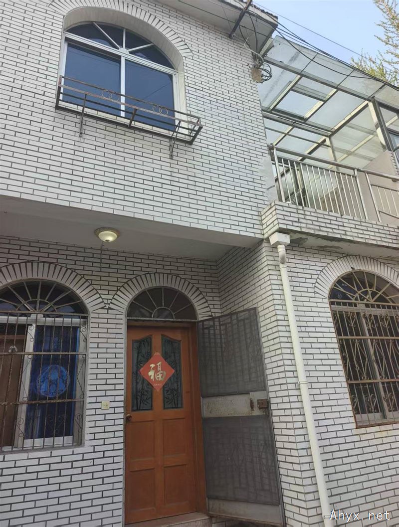 新天堂后面别墅出售，58万，支持房票