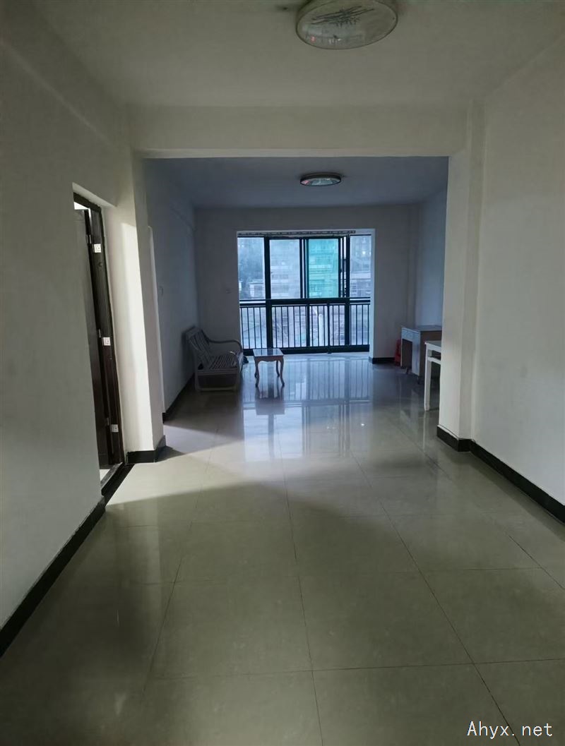 城西农贸市场三楼套房出租