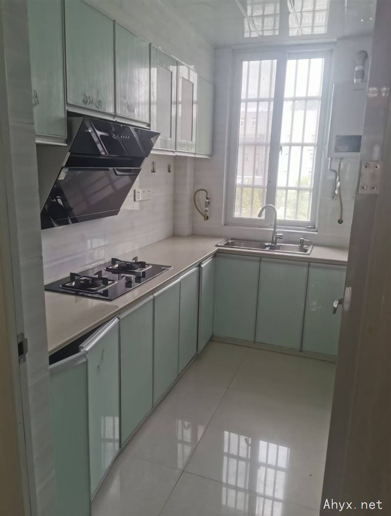 三室两厅一卫出租