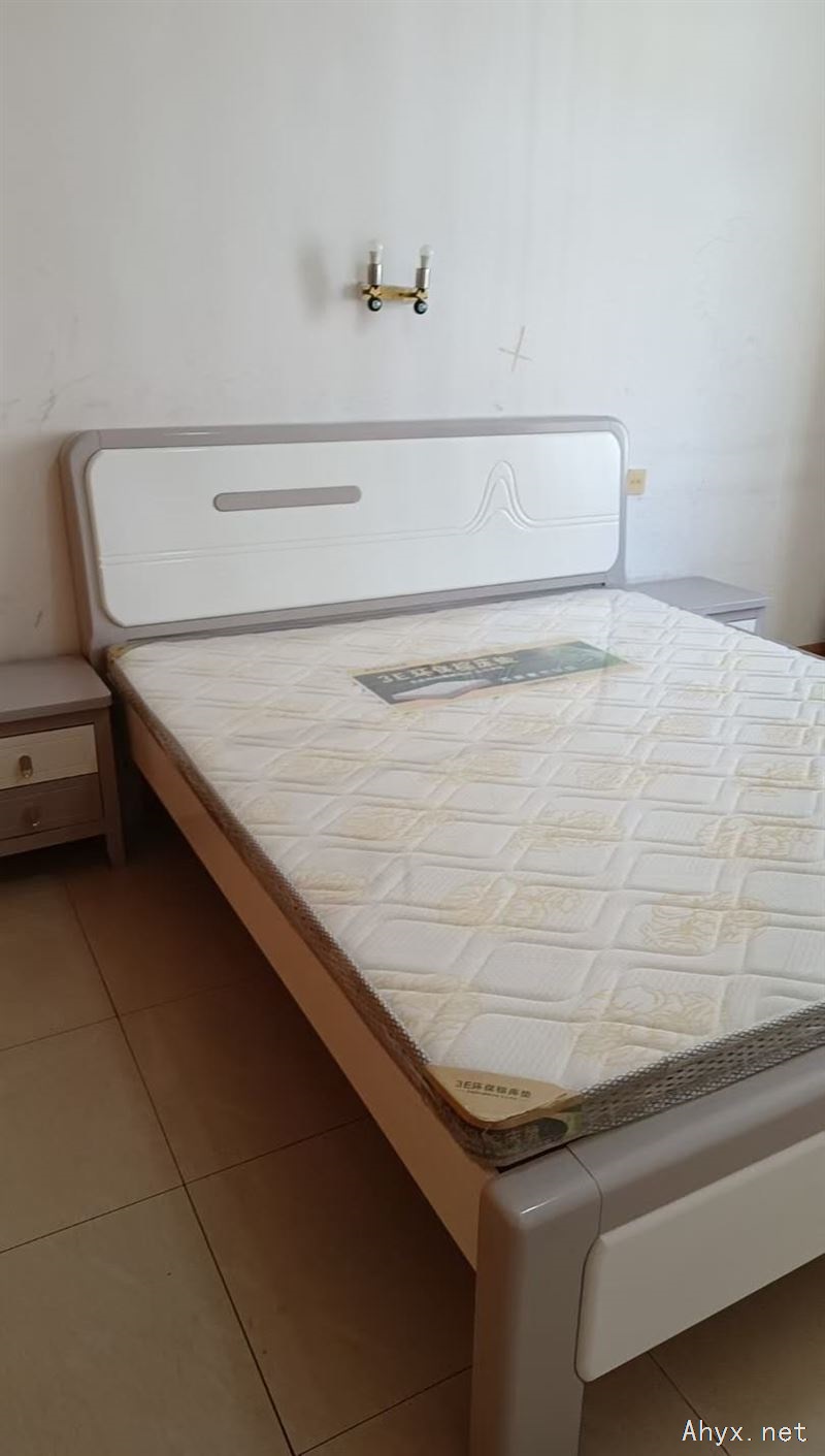 竹篙尖大转盘附近房屋出租 三室两厅一厨一卫