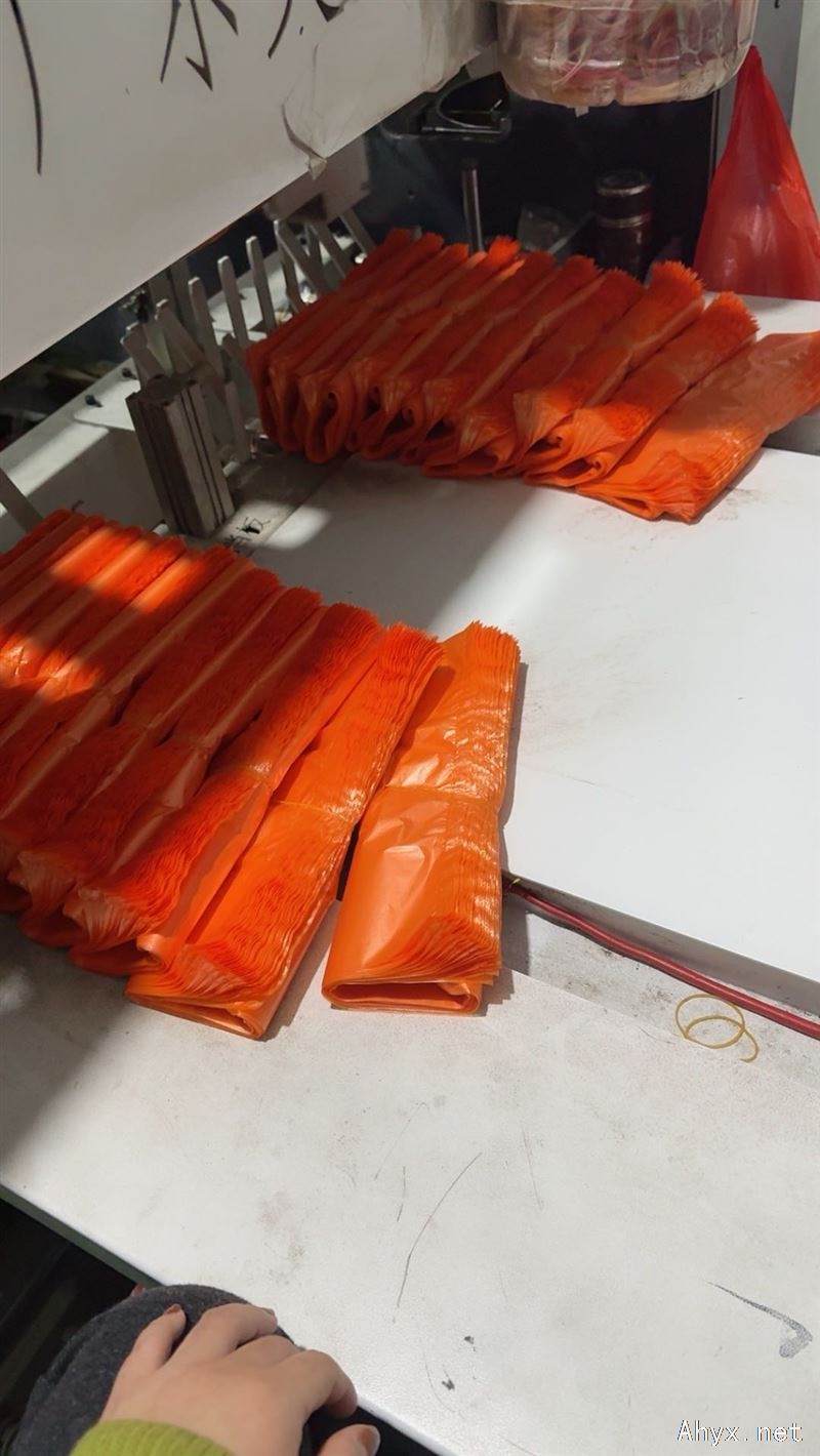 岳西连云因工厂需要招聘女工人数名