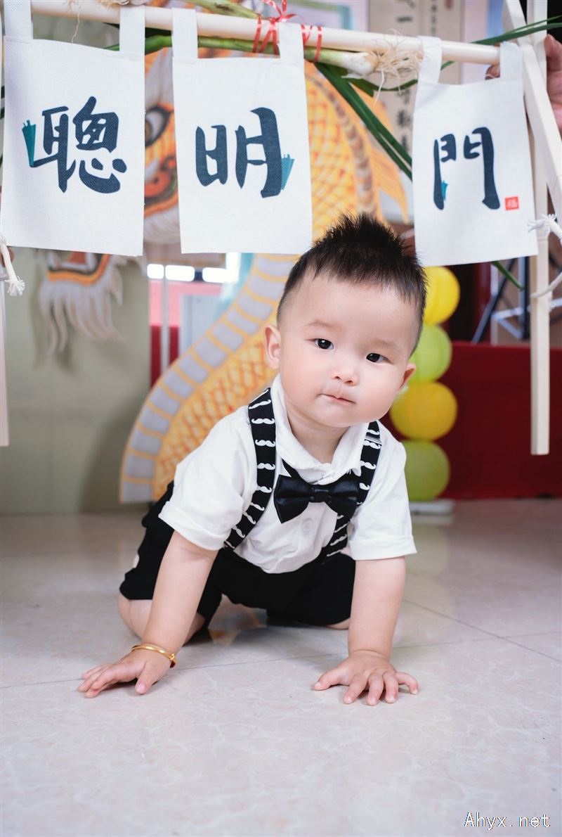 招聘带宝宝阿姨