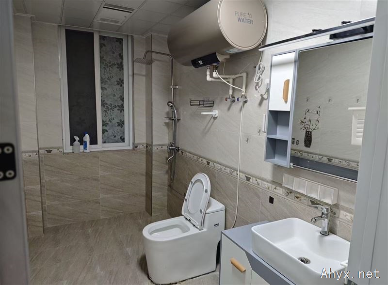 【房东直租/直售】岳西新城花园 2号楼2单元 三室两厅两卫 拎包入住 租售均可