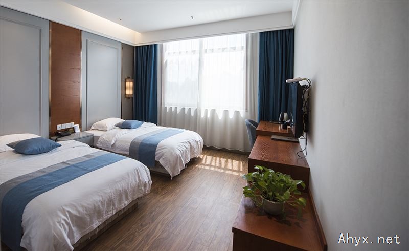 福运来酒店招聘前台1名