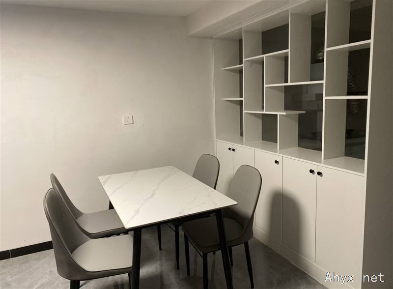 本人有套房出租 河湾安置区和新城花园